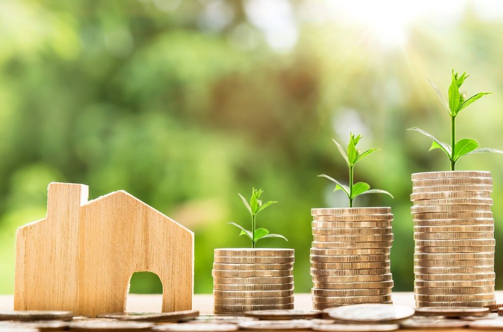 Investissement locatif en 2025 : villes moyennes vs métropoles